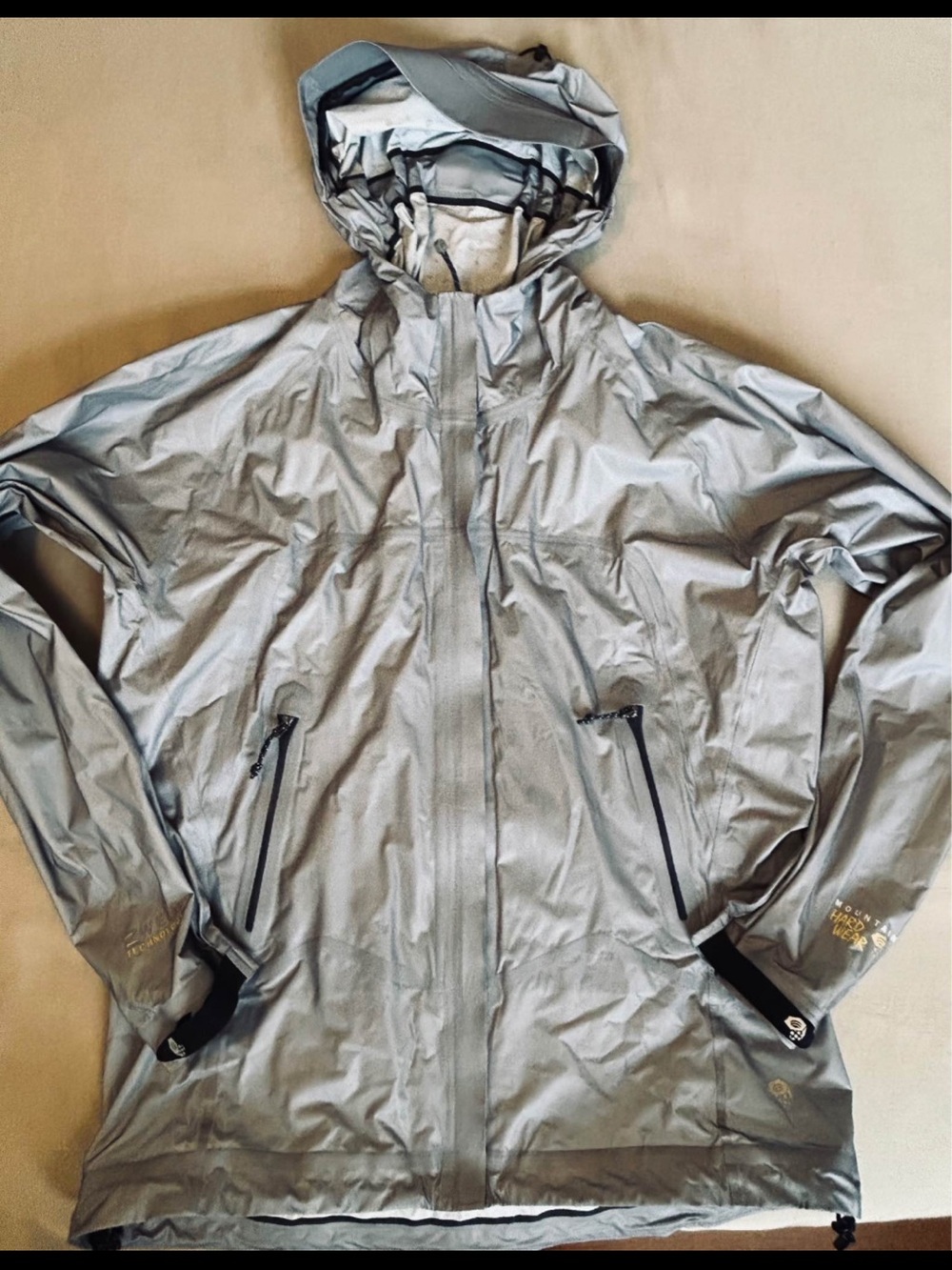 MOUNTAIN HARD WEAR Lightweight Gray Hooded Rain Jacket - Women’s